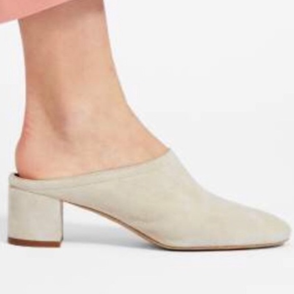 Everlane Shoes - NEW never worn Everlane Day Heel Mules natural